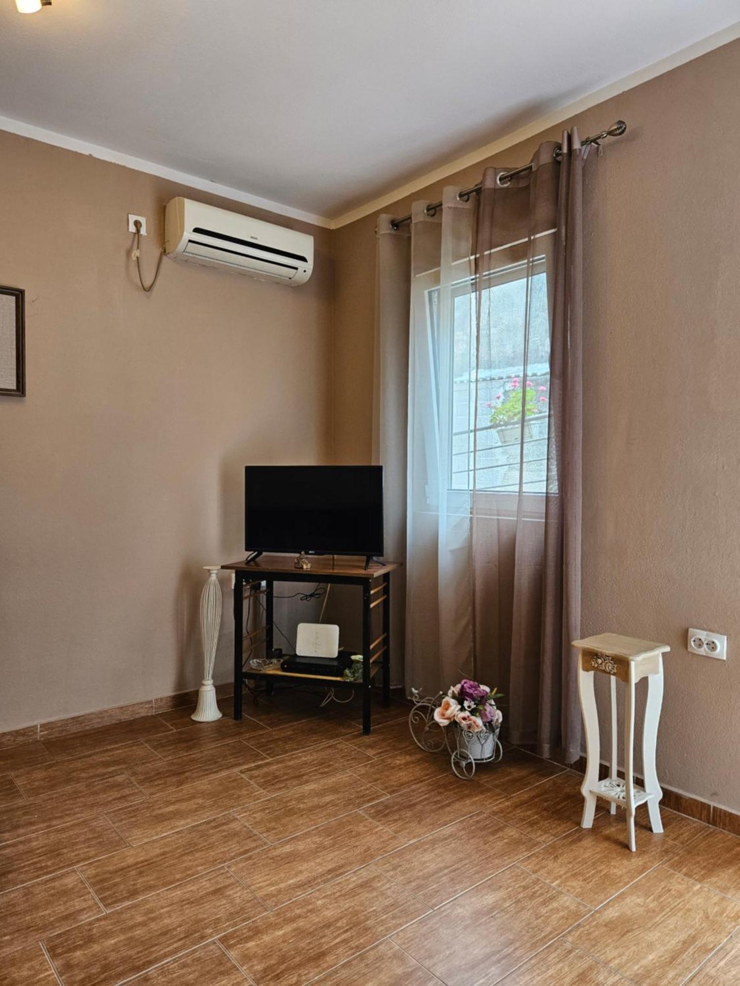 Apartment Aleksandar Котор Екстериор снимка